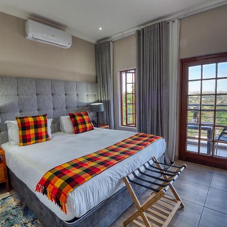 Tembo Guest Lodge เฮซีวิว ภายนอก รูปภาพ