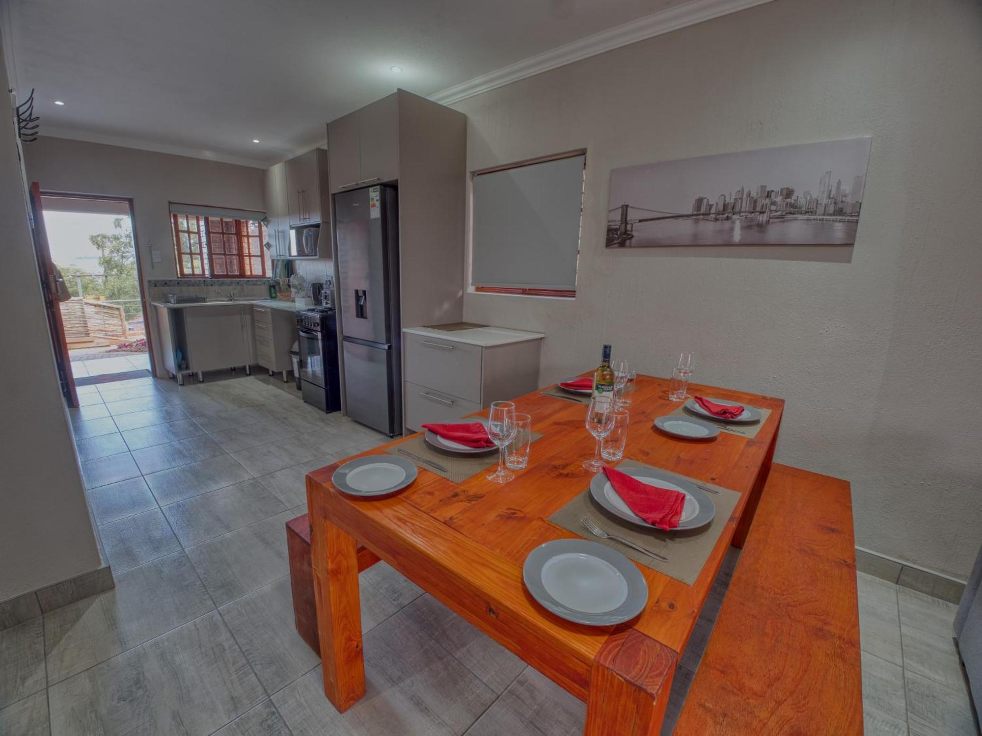 Tembo Guest Lodge เฮซีวิว ภายนอก รูปภาพ