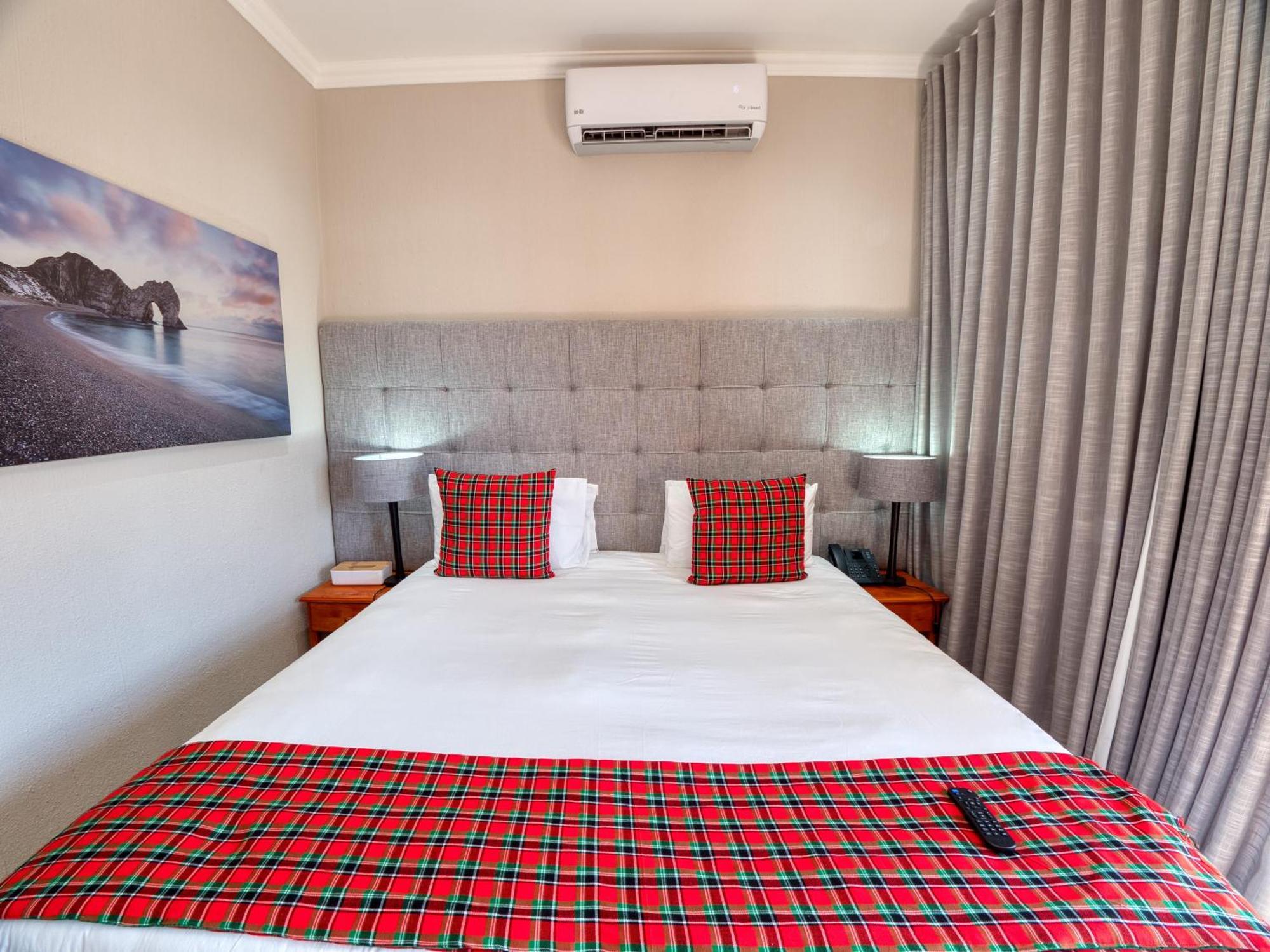 Tembo Guest Lodge เฮซีวิว ภายนอก รูปภาพ